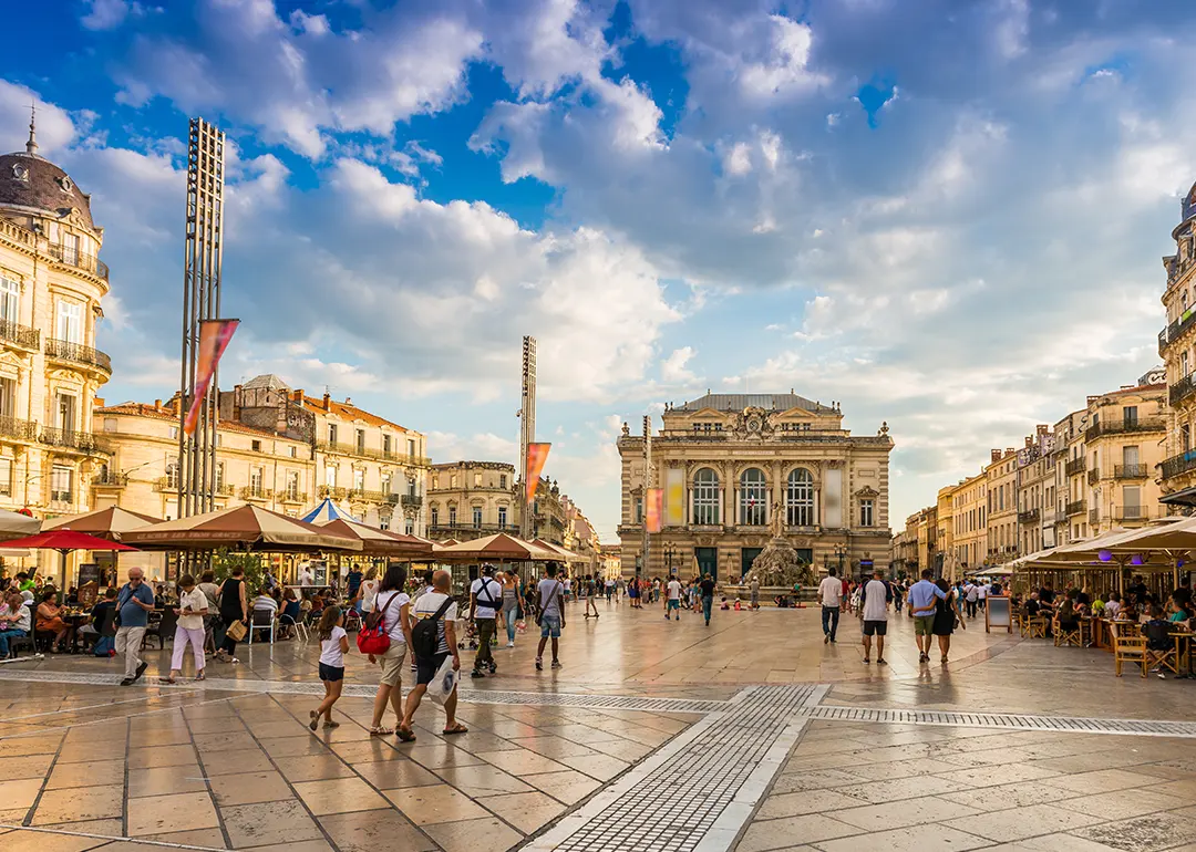 Pieds libres, parcourir les villes